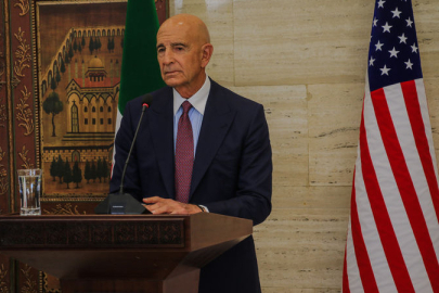 Suudi Arabistan Dışişleri Bakanı, ABD'nin Suriye Özel Temsilcisi Barrack ile görüştü