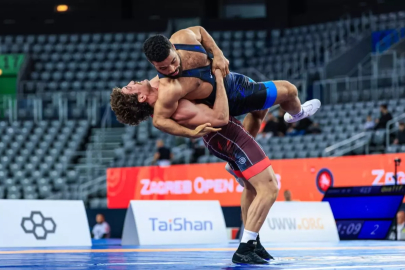 Yüksel Sarıçiçek, UWW 1'inci Ranking Series Zagreb Open Turnuvası'nda 5'te 5 yaparak şampiyon oldu