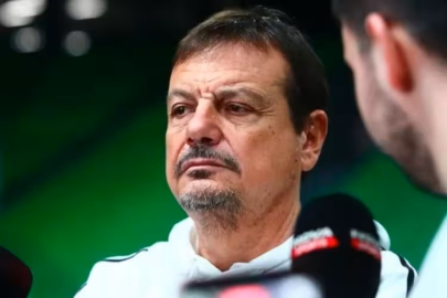 Ergin Ataman'a acı haber: İstanbul'a döndü