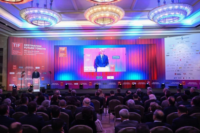 Mehmet Nuri Ersoy: 2026 turizm hedefi 68 milyar dolar