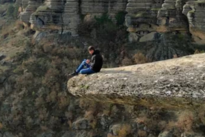 Valilik uyardı! Klip çekimiyle ünlenen taş terasta büyük tehlike