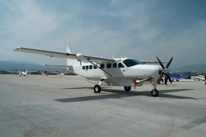 Endonezya'da Uçak Silahlı Saldırıya Uğradı: 2 Pilot Hayatını Kaybetti