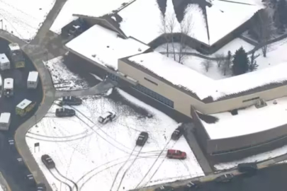 Lise kana bulandı, çok sayıda ölü var...