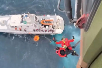 İzmir açıklarında batan göçmen botundan 2 kişi kurtarıldı