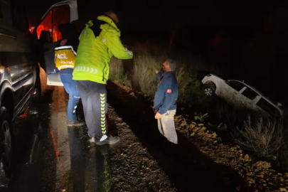 Bursa'da korkutan kaza: Kontrolden çıkan kamyonet şarampole devrildi!