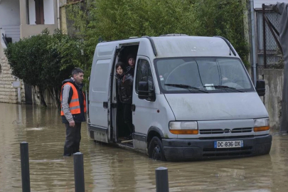 Fransa ve İspanya'yı Nils Fırtınası vurdu: Ölüler var