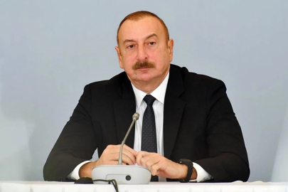 Aliyev, Rusya'nın Azerbaycan'ın Kiev Büyükelçiliğine yaptığı saldırıların kasıtlı olduğunu söyledi