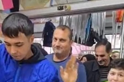 Bursa'da indirim izdihamı! Mağaza önünde kuyruklar oluştu