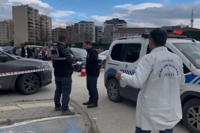 Bursa'da okul önünde kadın öğretmene silahlı saldırı düzenleyen şahıs yakalandı