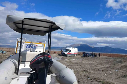 Eğirdir Gölü'nde balık avlarken tekneden düşen adam boğuldu