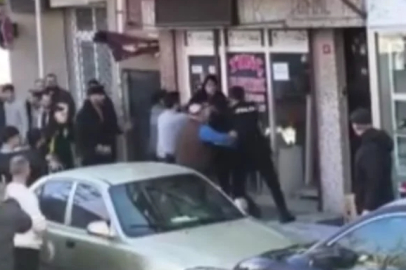 Küçükçekmece’de satırlı saldırı: 4’ü polis 6 kişi yaralandı