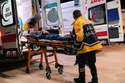 Bursa İnegöl'de korkunç kaza! Kafa kafaya çarpışan araçlarda yaralılar var...