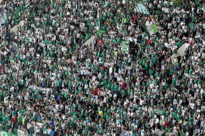 Bursaspor tribünleri 'Cendere'yle ateşlendi!