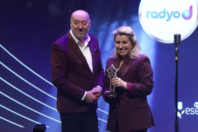Esenler'de '5. Radyonun Yıldızları Ödül Töreni' gerçekleşti
