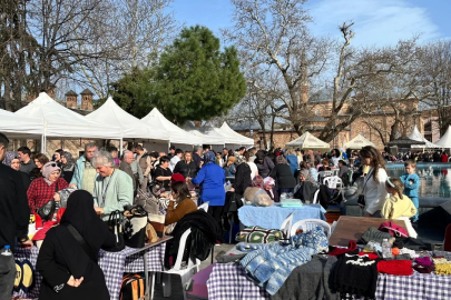 Şehir dışından bile geldiler! Bursa'da tarihi meydanda büyük buluşma...