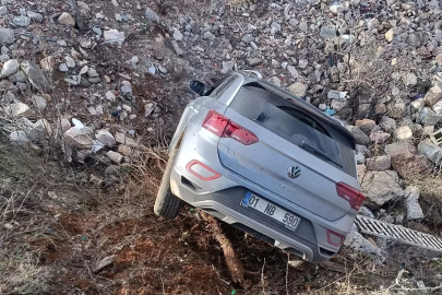 Adıyaman'da devrilen SUV tipi araçtaki 4 kişi yaralandı
