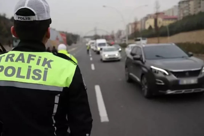 Polis sadece ehliyet sormayacak! Bunun yapanın cebi fena yanacak
