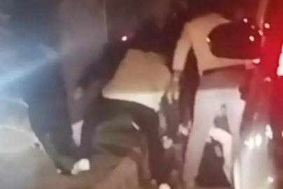 Tartıştıkları kişiyi yere yatırıp darp ettiler!