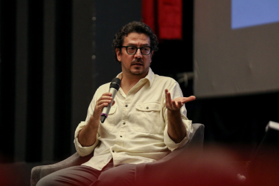 Ünlü yönetmen Karaçelik'in yeni filmi Bursalılarla buluştu