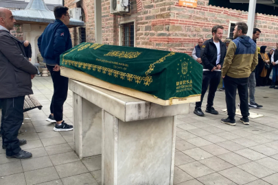 Bursa'daki feci kazada hayatını kaybetmişlerdi! Gözyaşlarıyla uğurlandılar...