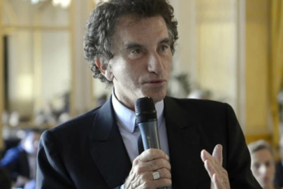 Fransa'da Epstein depremi: İstifa eden Lang'ın yerine Macron'a yakın isim getirildi