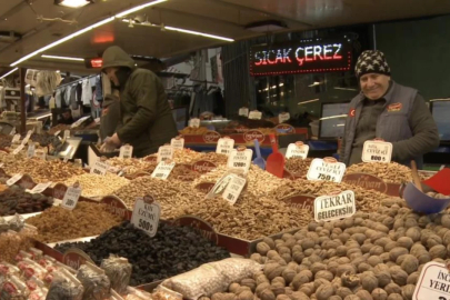 Bursa'da çarşı ve pazarlarda Ramazan yoğunluğu!