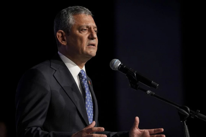 CHP Genel Başkanı Özel, partisinin Ataşehir mitingine katıldı