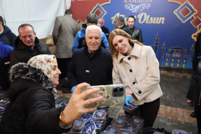 Ulu Cami'de Ramazan'a tatlı başlangıç
