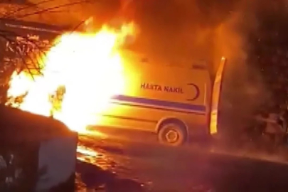 Ambulans alev aldı! Kahraman şoför faciayı önledi