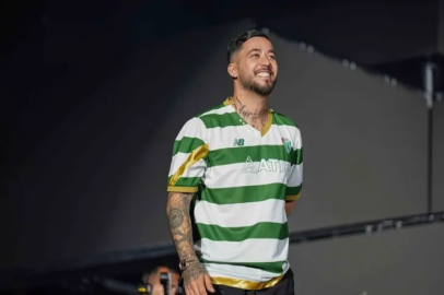 Bursalı DJ Mahmut Orhan konser gelirini depremzedeler için bağışlayacağını açıkladı