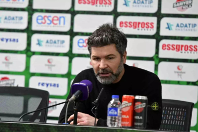 Sakaryaspor'da Teknik Direktör Hakan Kutlu ile yollar ayrıldı