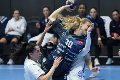 Bursa hentbolda zirve mücadelesi beraberlikle sonuçlandı