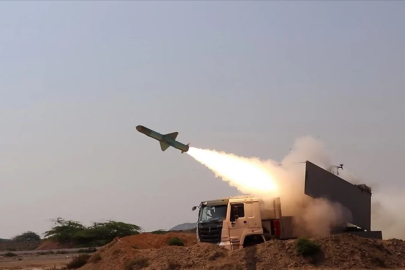 İran, 24 Şubat'ta ülkenin doğusu ve batısında askeri atış faaliyeti nedeniyle NOTAM yayımladı