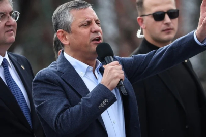 Özgür Özel Kocaeli'de partisinin mitinginde konuştu