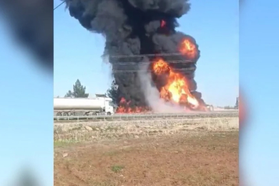 Şanlıurfa'da devrilen yakıt yüklü tır alevlere teslim oldu
