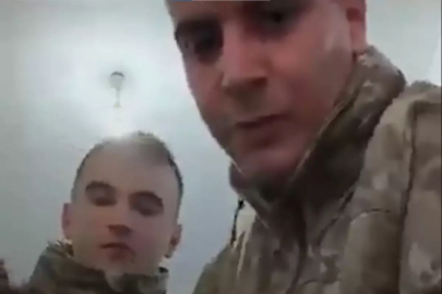 Askerler, yasağa rağmen canlı yayın yaptı! Takipçilerden istedikleri ise skandal