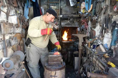 Çekiç sesleri azaldı, ustalar yalnız kaldı