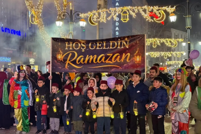 Karabük'te ramazan ayı dolayısıyla fener alayı düzenlendi