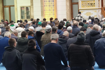 Karabük'te Enderun usulüyle teravih kılındı