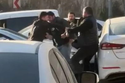 Mardin’de trafikte "yol verme" kavgası kamerada