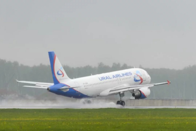 İstanbul'a giden uçakta korku dolu anlar! Bir anda alev aldı...