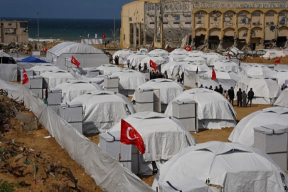 Yıldız Tilbe'den Gazze'ye 300 bin dolarlık yardım: İkinci çadır kent de açıldı