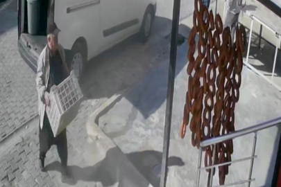 El freni boşalan minibüs ana yola indi, facia son anda önledi