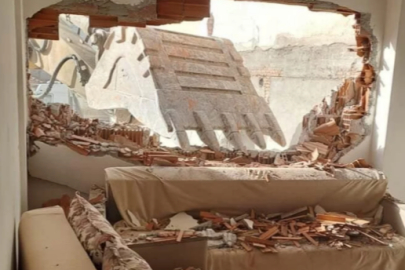 Bursa'da inanması güç manzara! Eve kepçe girdi