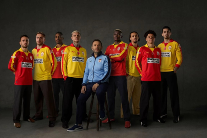 Galatasaray'ın 1980-81 sezonu formaları retro koleksiyonu görücüye çıktı