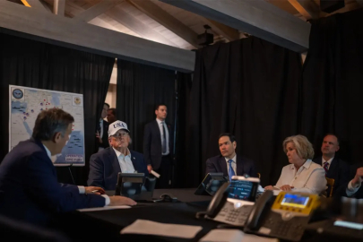 Trump İran saldırısını komuta merkezinden anbean takip etti