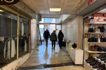 Bursa'nın göbeğindeki esnaf tepkili: Bu manzara yakışmıyor!