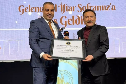 Akıncılar Belediye Başkanı, Kayseri Valisi'ne Fahri Hemşehrilik Beratı Verdi
