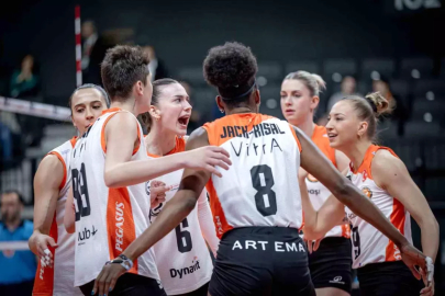 Eczacıbaşı Dynavit, Kupa Volley'de yarı finalde