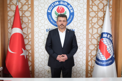 BAŞKAN ACAR, 'ÖĞRETMENE UZANAN EL, ASLINDA GELECEĞİMİZE UZANIYOR'